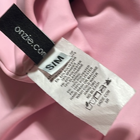 ONZIE Ribbed Hi-Thigh🌸 NWOTs Black Outside Pink Inside SUPER CUTE Size S/M - Picture 8 of 10